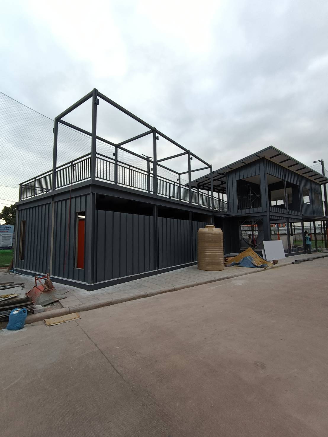 TH 03 - 09 Club house และ สนามฟุตบอลหญ้าเทียม กรุงเทพมหานคร รูปที่ 4