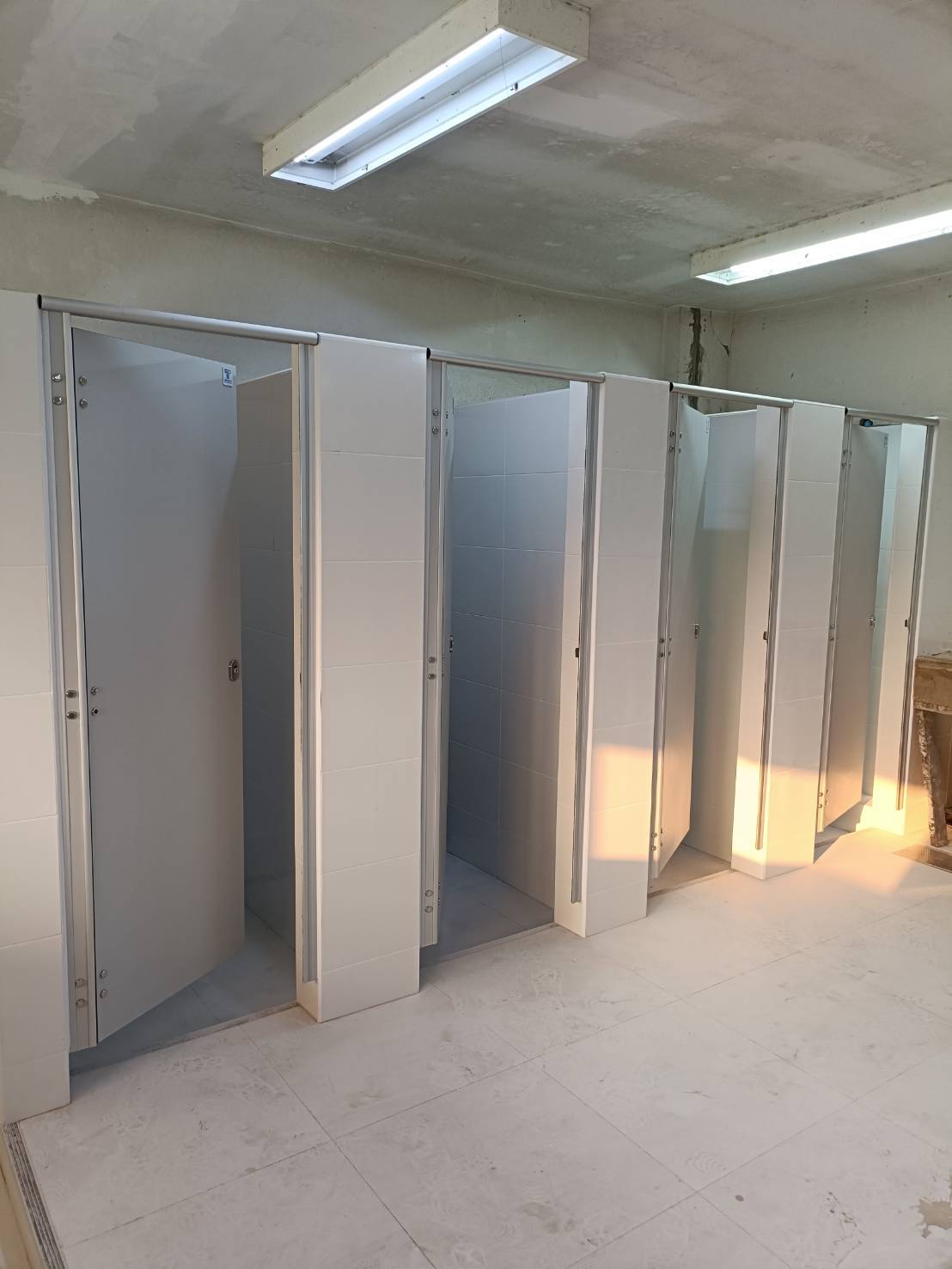 TH 03 ปรับปรุงห้องน้ำหอพักหญิง ชั้น 4 โซน F5 ม.ธรรมศาสตร์รังสิต กรุงเทพมหานคร รูปที่ 3