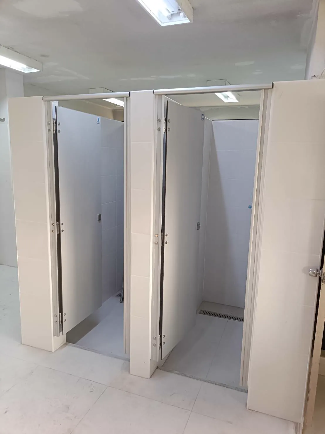 TH 03 ปรับปรุงห้องน้ำหอพักหญิง ชั้น 4 โซน F5 ม.ธรรมศาสตร์รังสิต กรุงเทพมหานคร รูปที่ 5