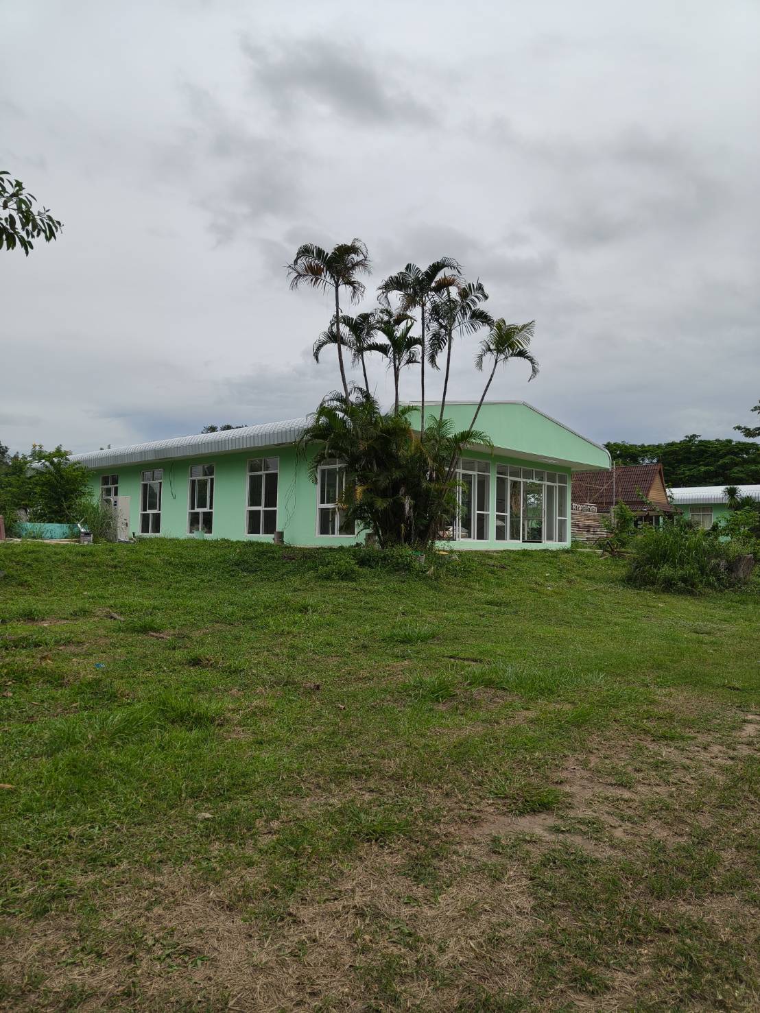 TH 03 อาคารสำนักงาน หจก.เพ็ญแขก่อสร้าง มุกดาหาร