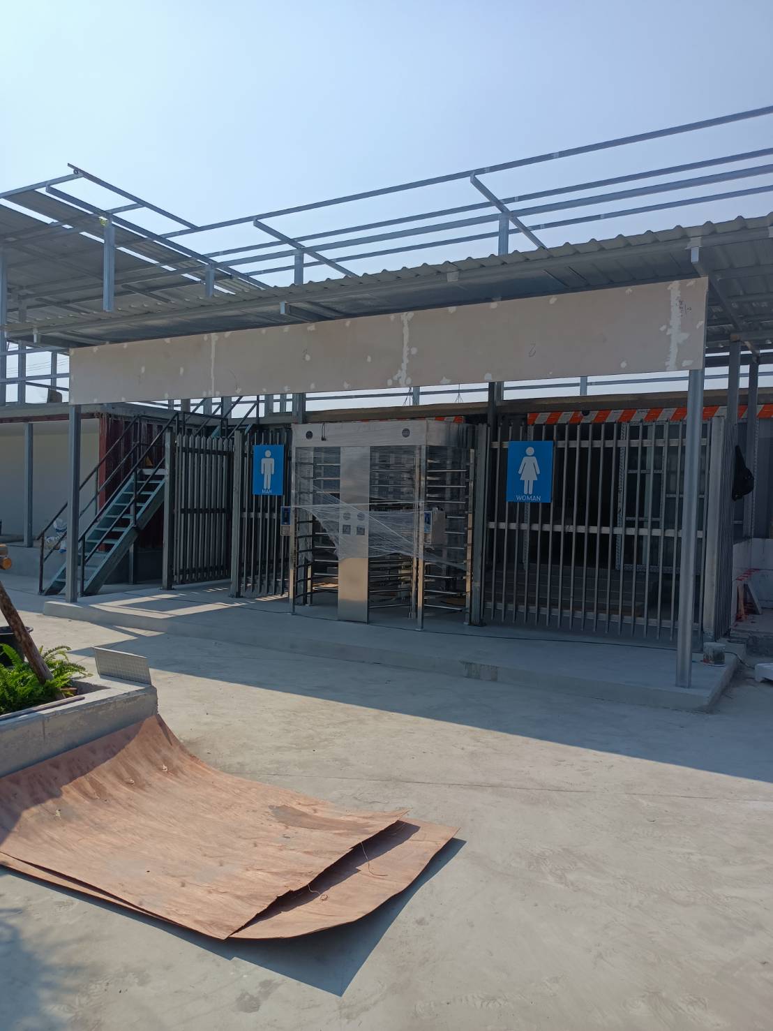 TH 22 - 23 ตลาดคนเดินเมืองใหม่ โซน 2 สมุทรสาคร