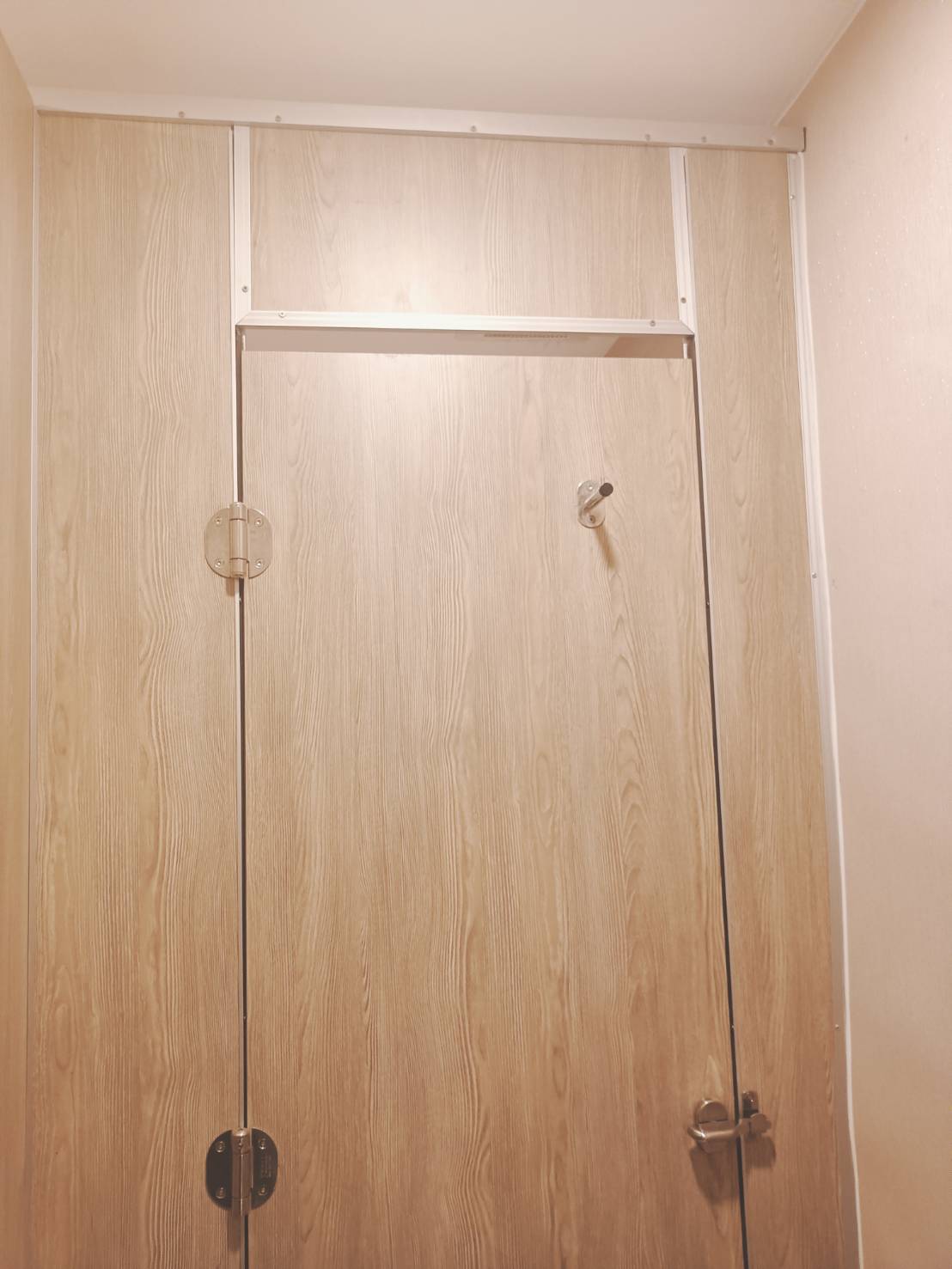 TH 23 สีลายไม้แนวตั้ง บจก.ลีโอวูด กรุงเทพมหานคร รูปที่ 4