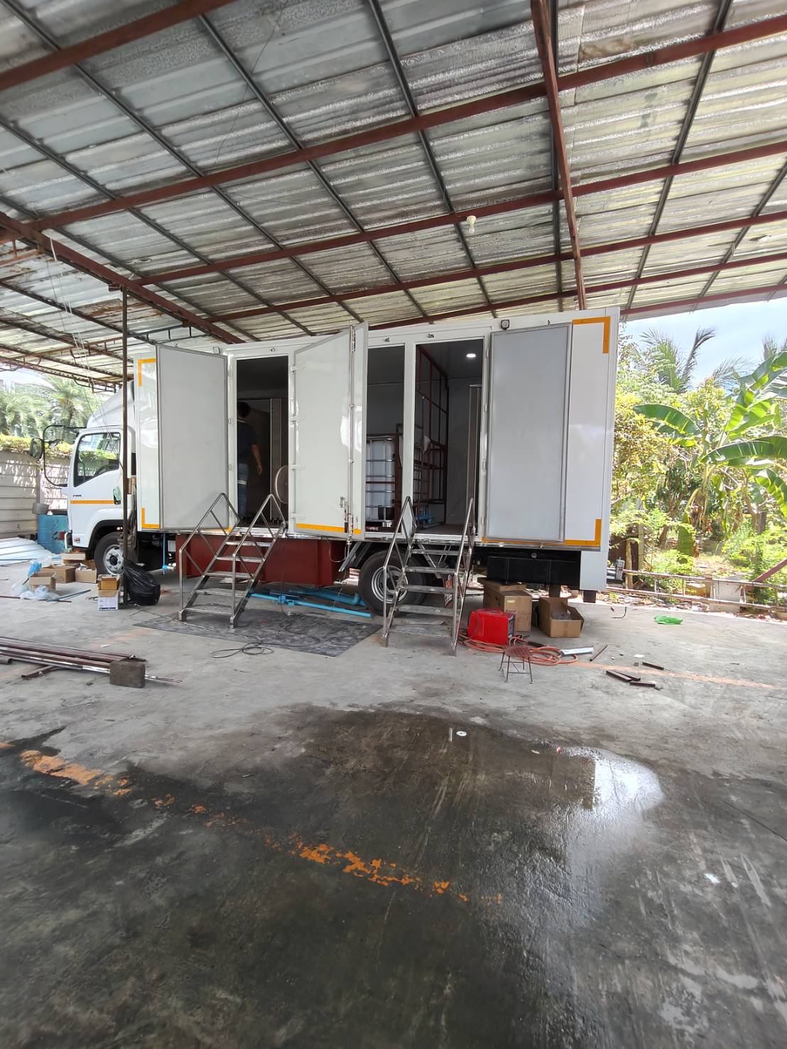 TH 23 - TH 33 รถห้องน้ำพี่มีน กรุงเทพมหานคร