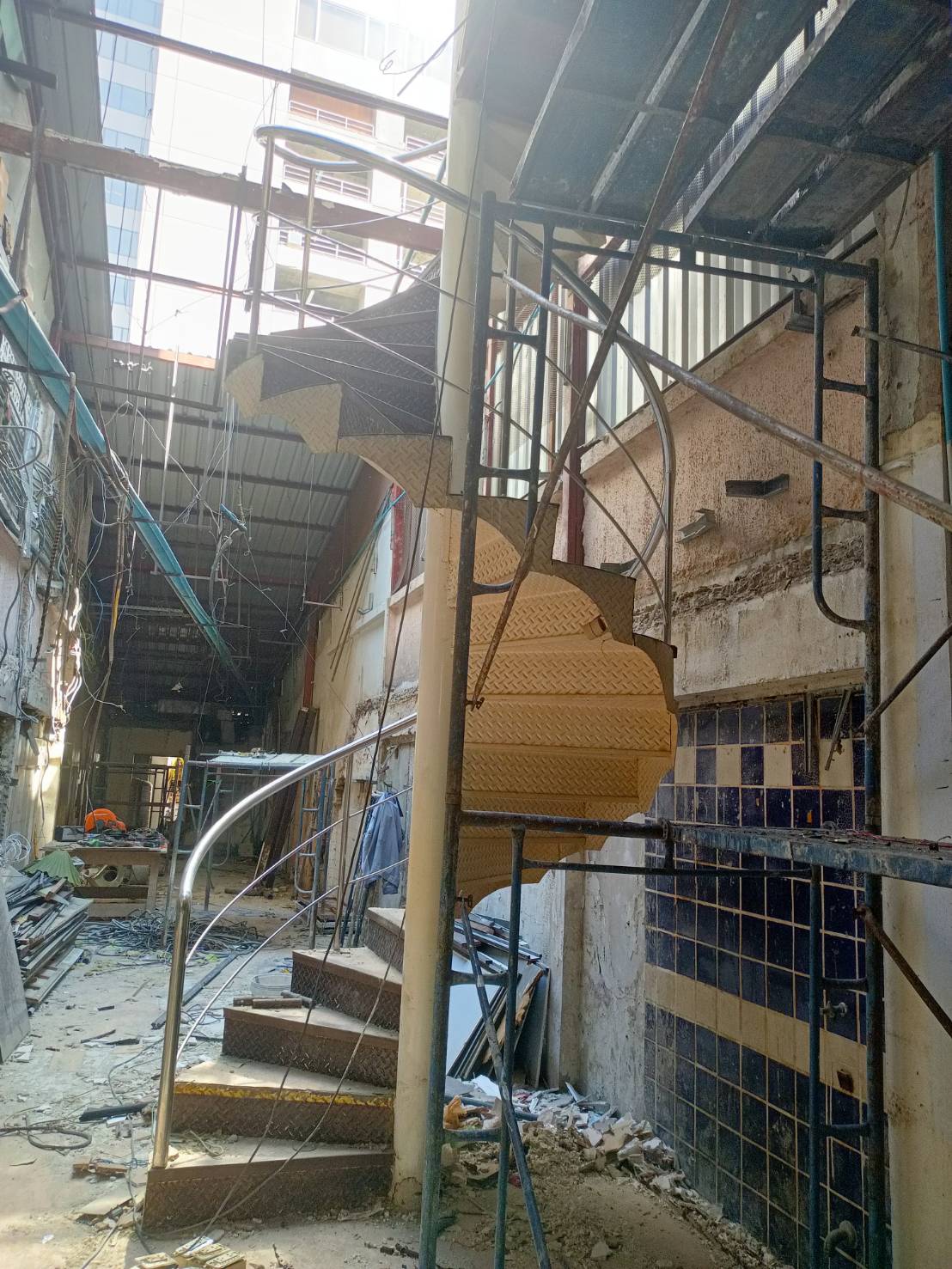 TH 26 5 Story Restaurant สีลม กรุงเทพมหานคร