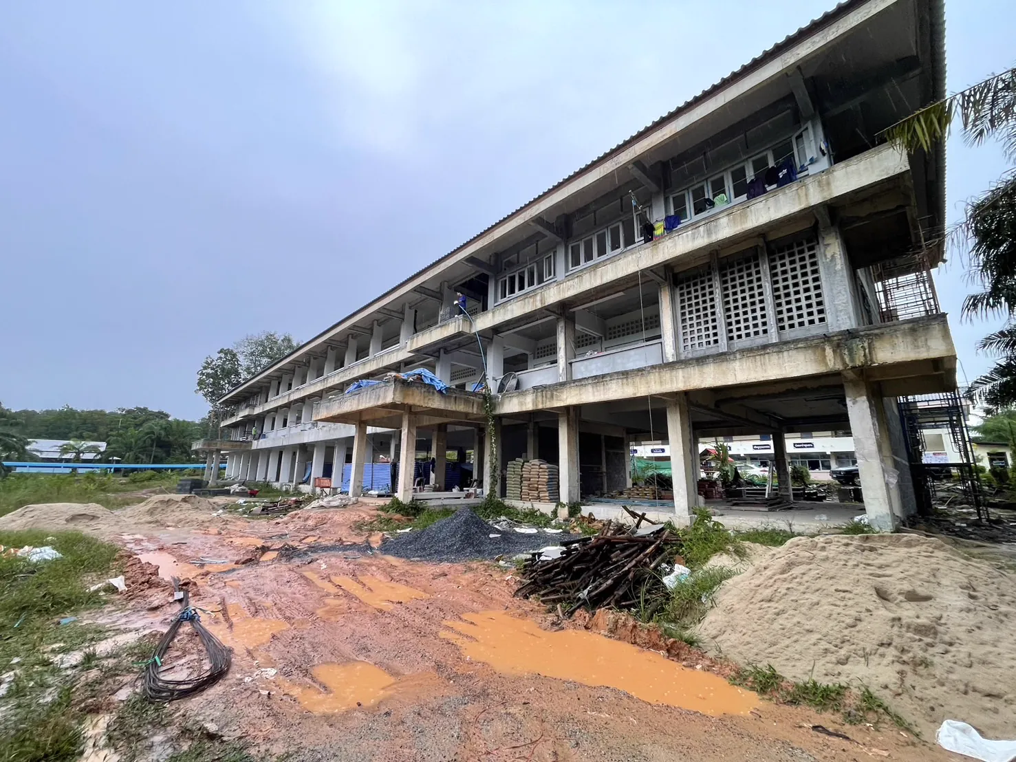 TP 02 อาคารเรียนแบบ 212ล. โรงเรียนรัษฎานุประดิษฐ์อนุสรณ์ ตรัง รูปที่ 2