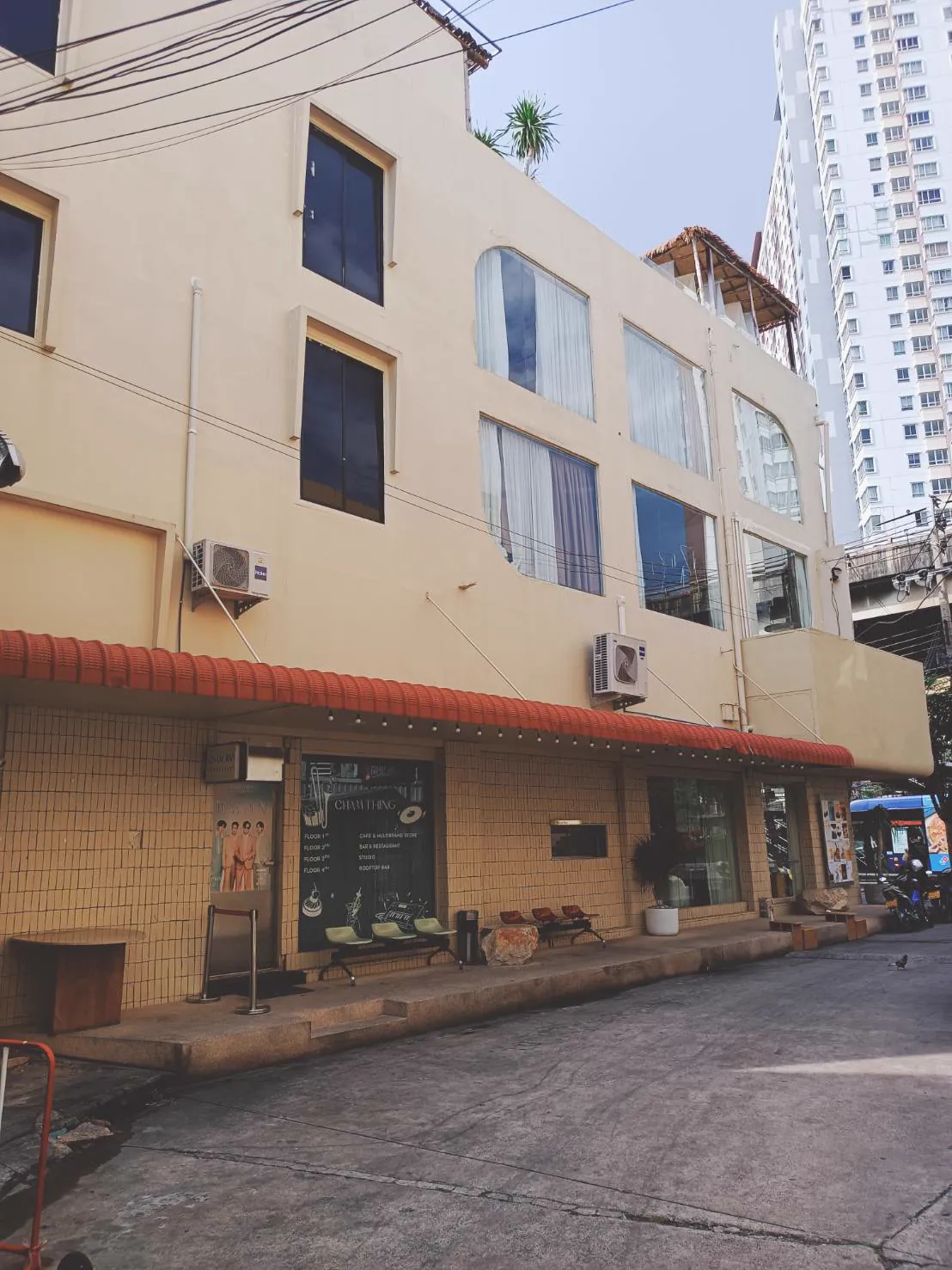 TP 11 ร้านอาหาร Cham Thring กทม